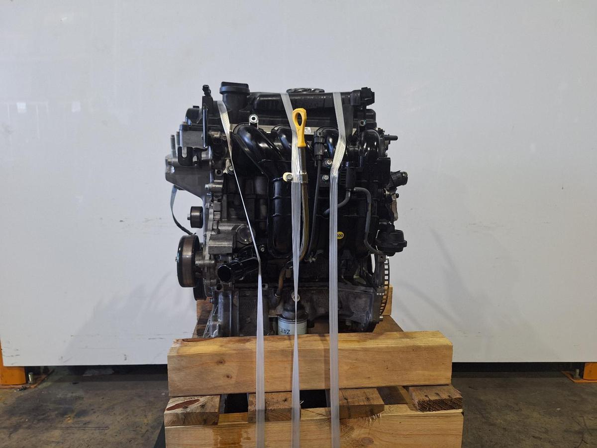 1000892202-Engine LHS