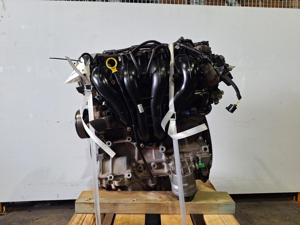 1000896425-Engine LHS