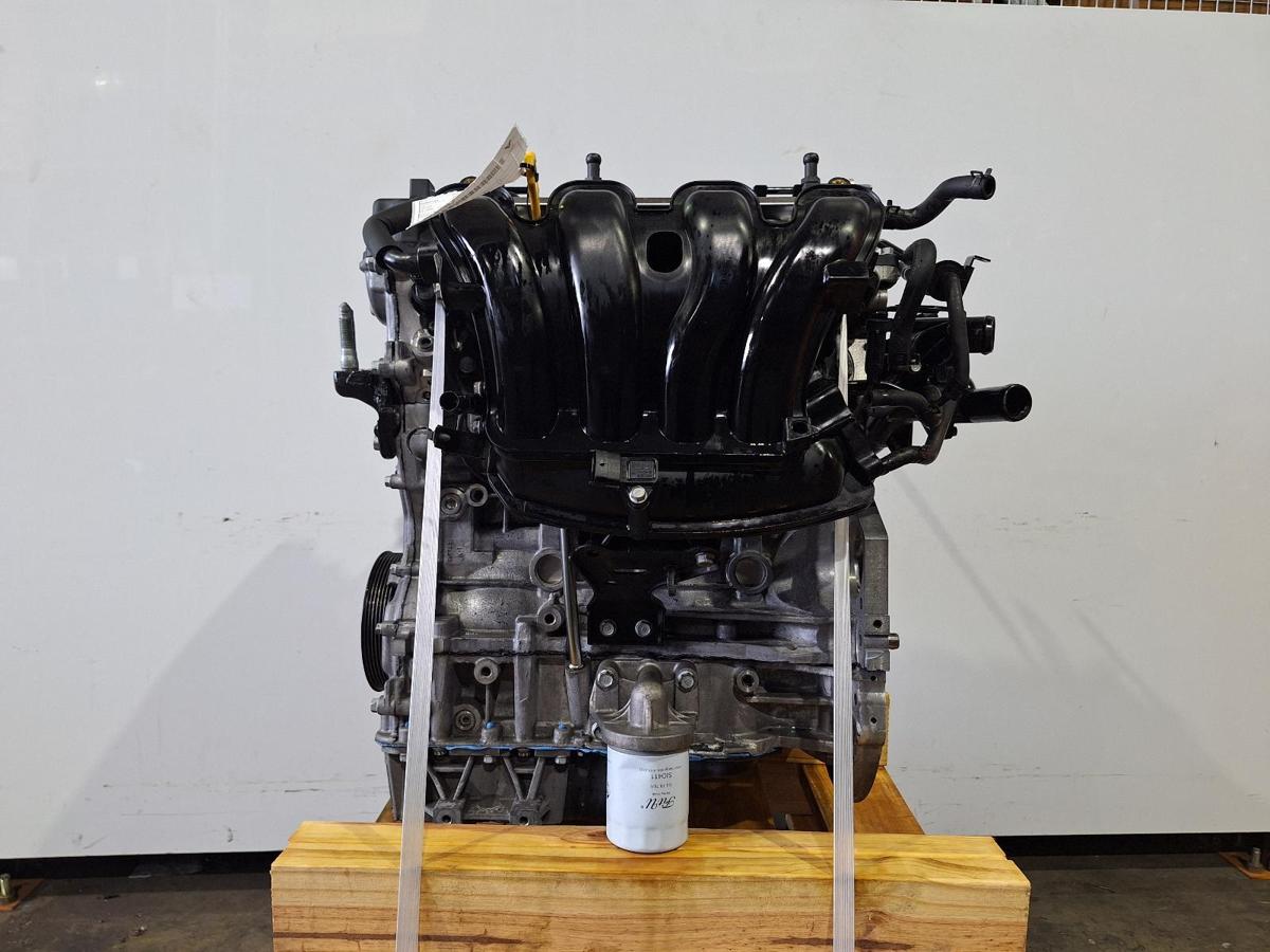 1000899261-Engine LHS