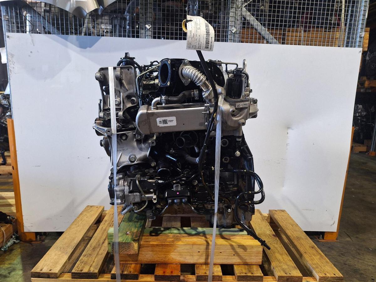 1000902951-Engine LHS