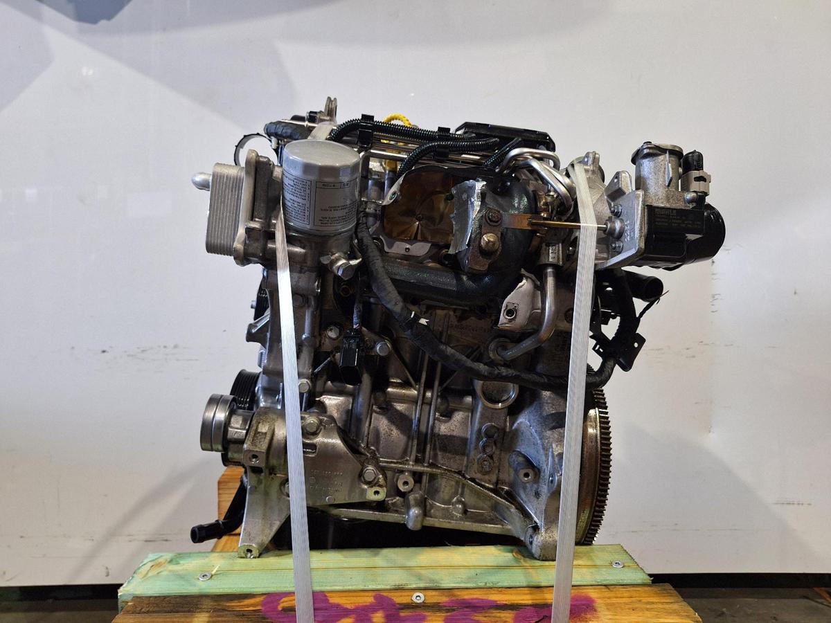 1000913822-Engine LHS