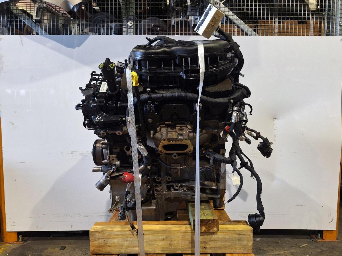 1000931675-Engine LHS
