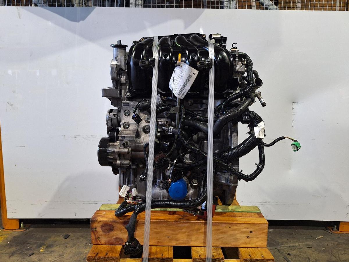 1000932798-Engine LHS
