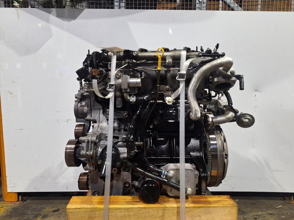1000932802-Engine LHS