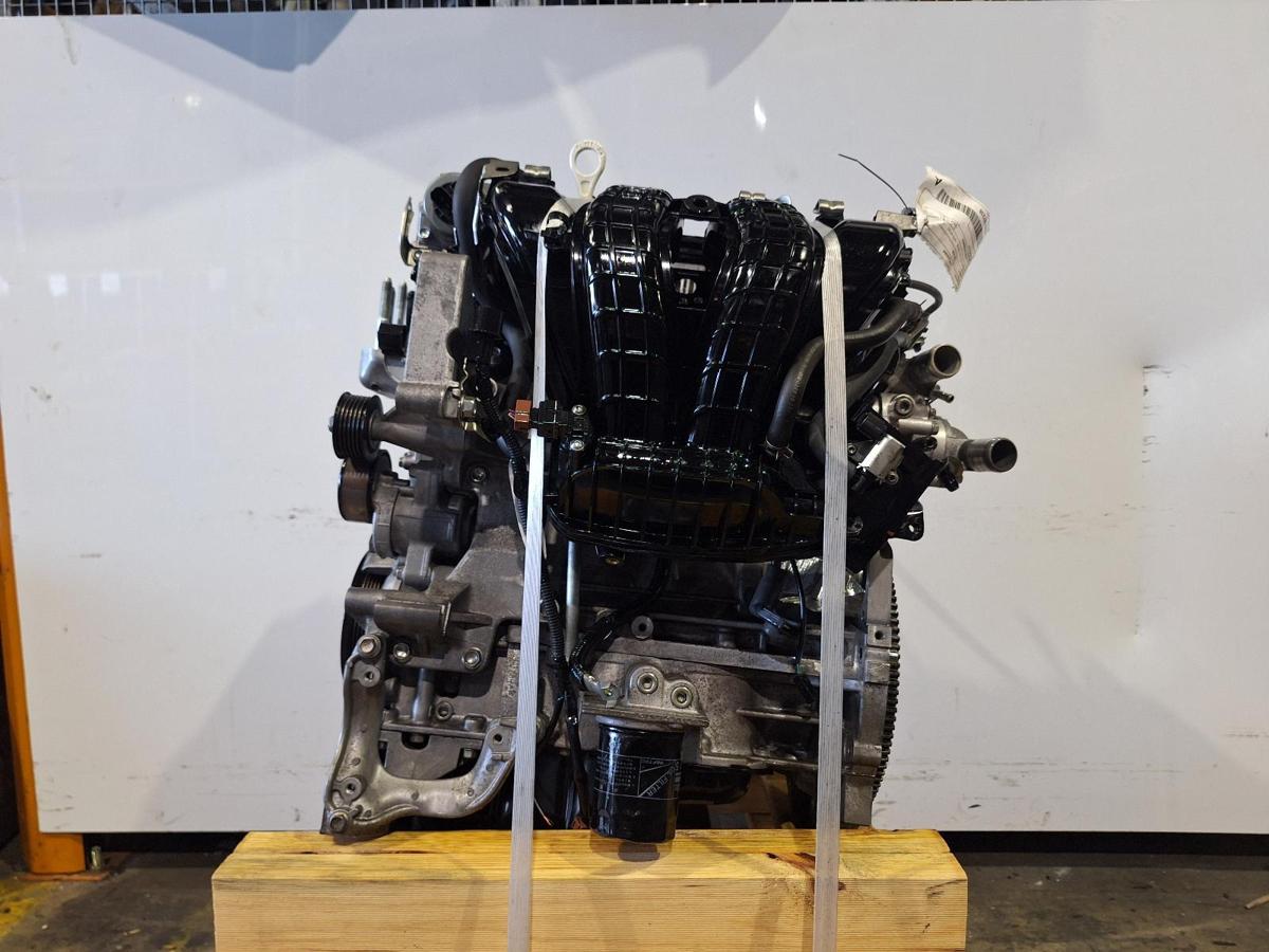 1000934065-Engine LHS