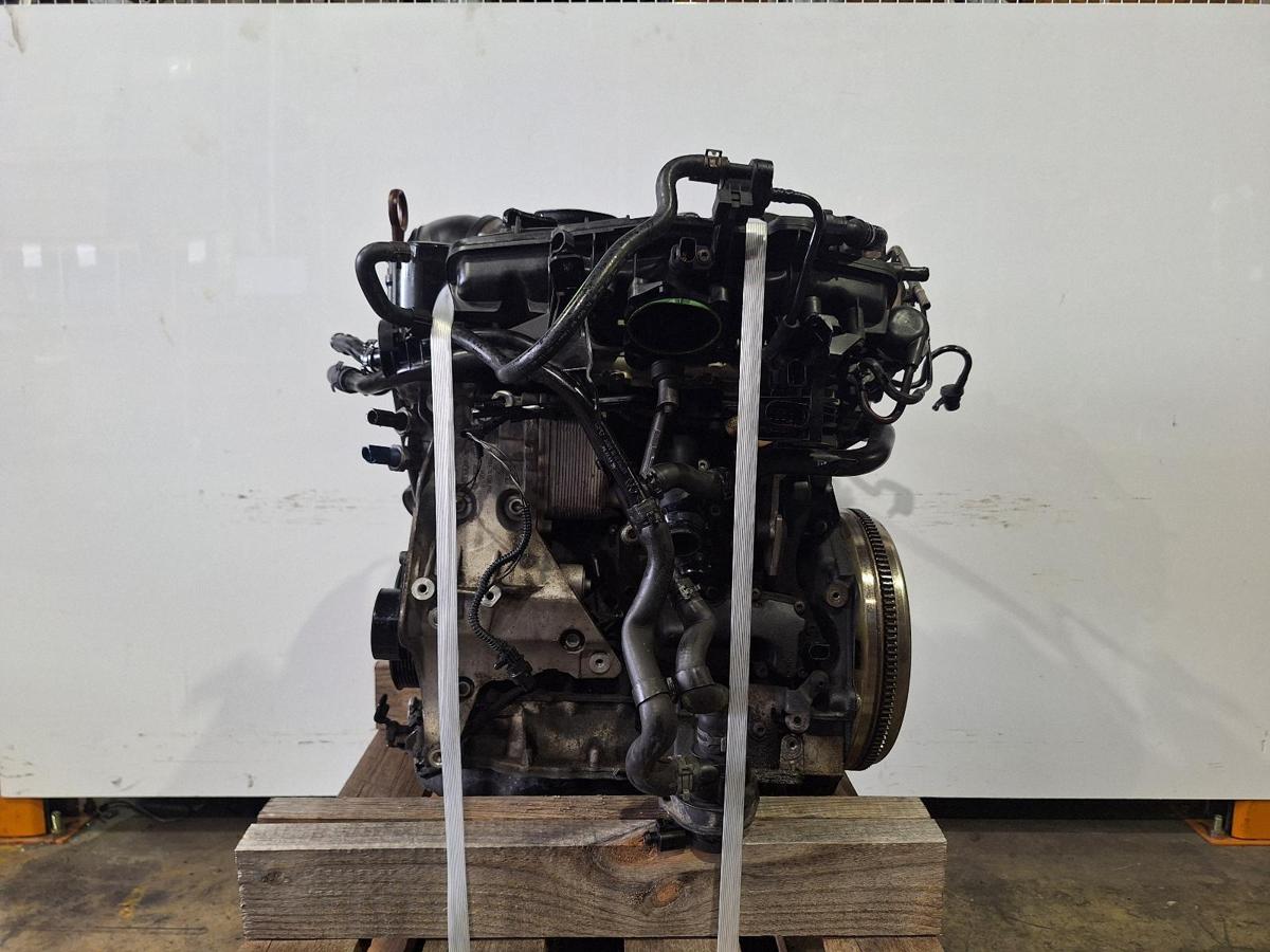 1000881510-Engine LHS