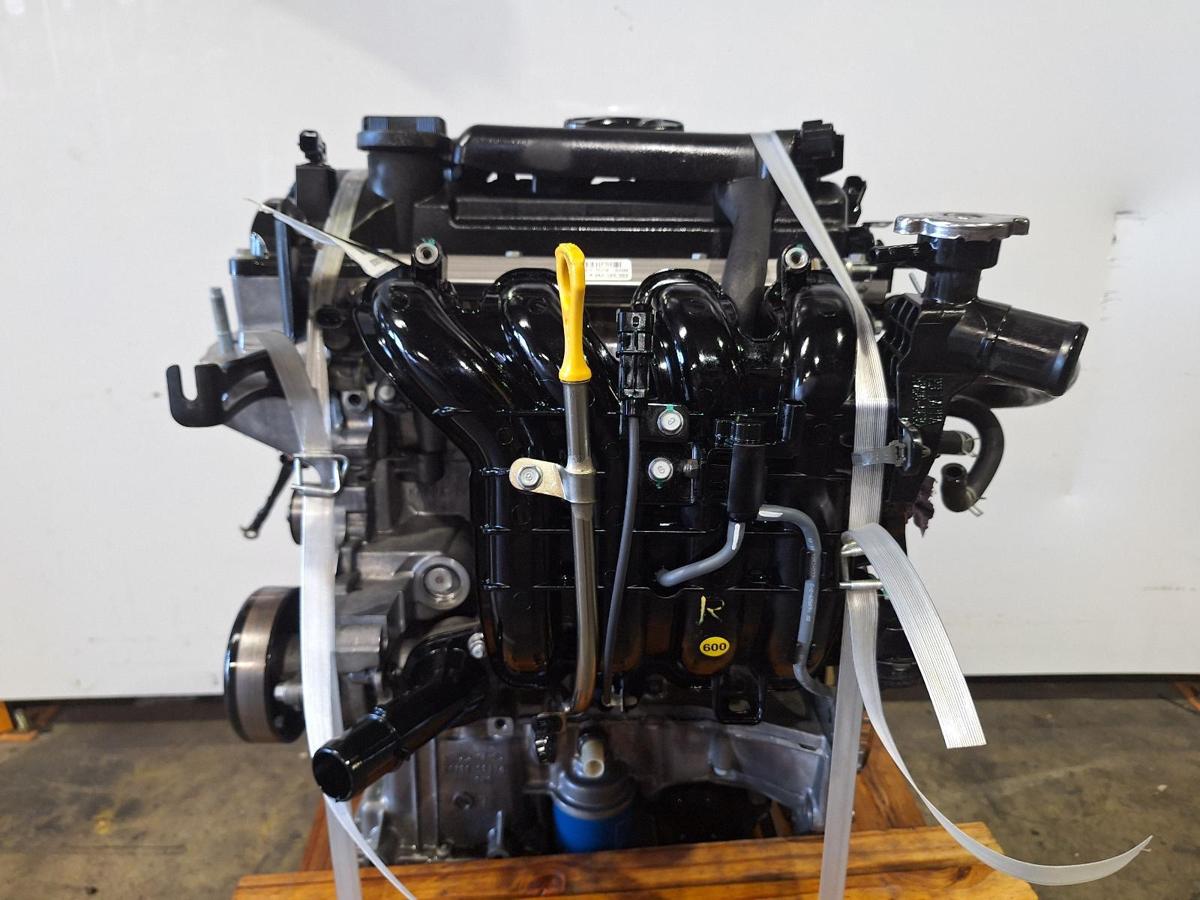 1000901773-Engine LHS