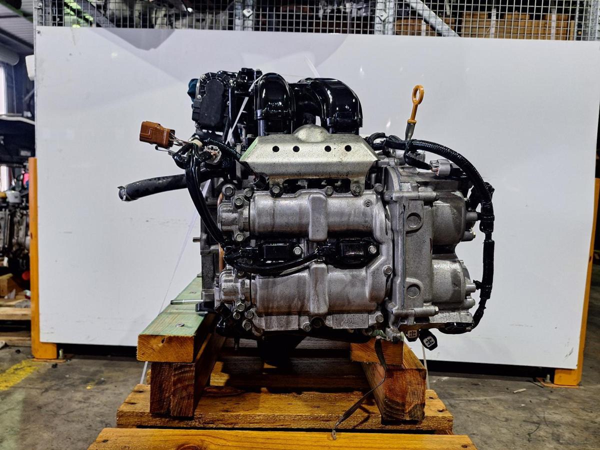 1000923077-Engine LHS