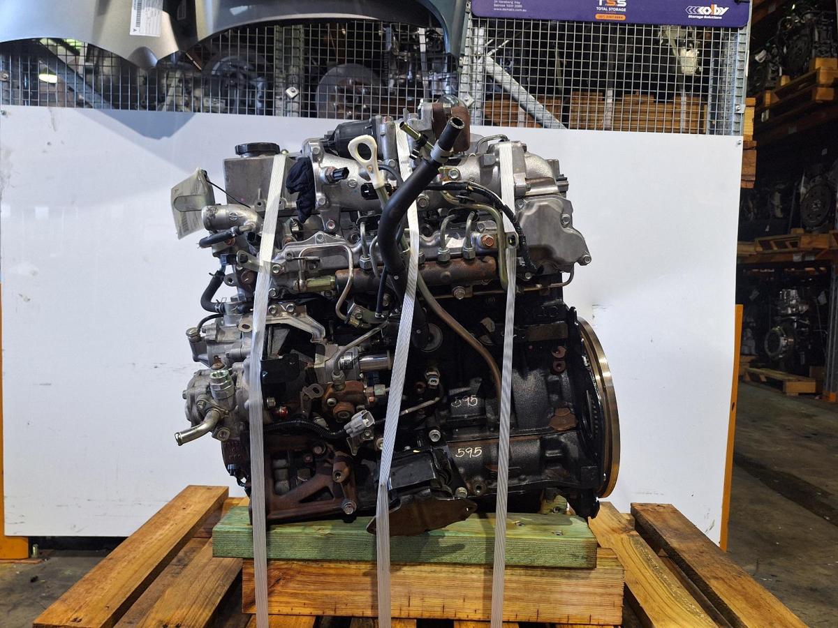 1000923079-Engine LHS