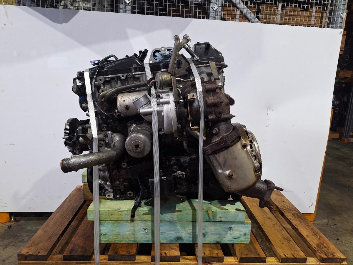 1000924375-Engine LHS