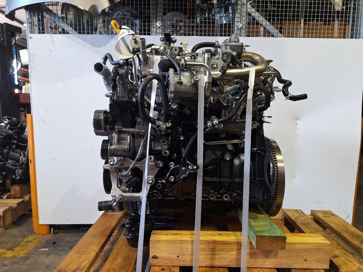 1000925599-Engine LHS