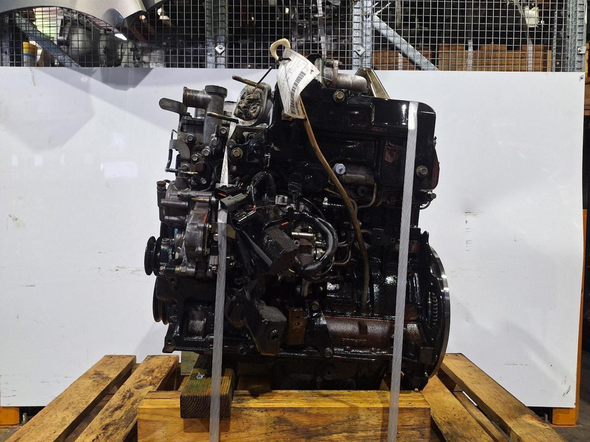 1000929848-Engine LHS