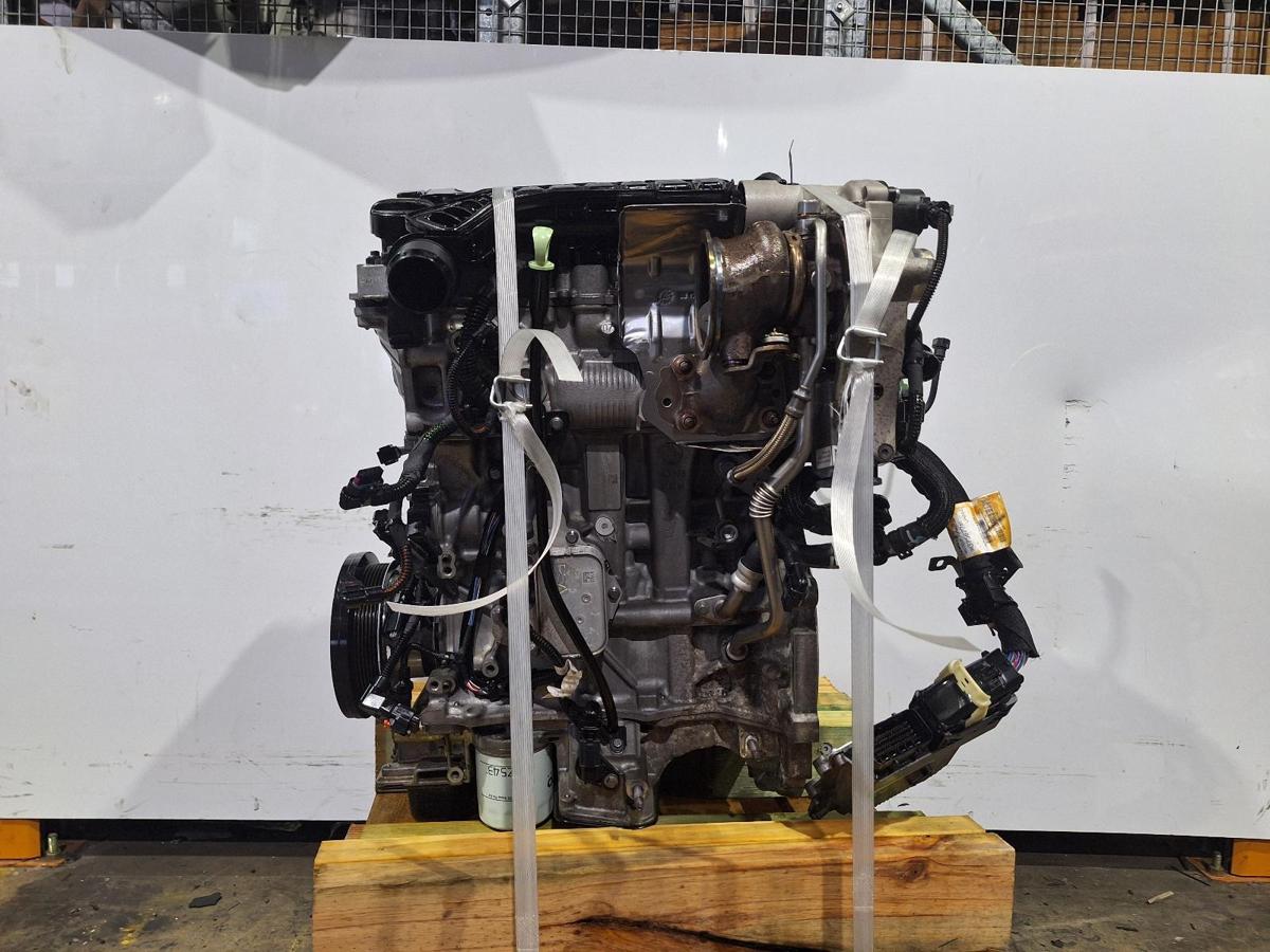 1000931681-Engine LHS