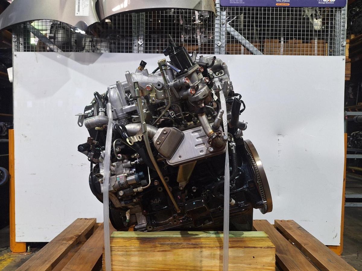 1000933520-Engine LHS