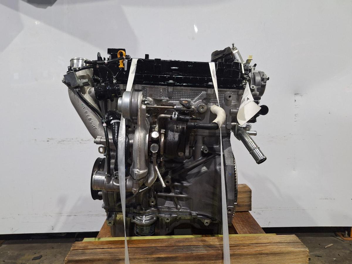 1000933522-Engine LHS