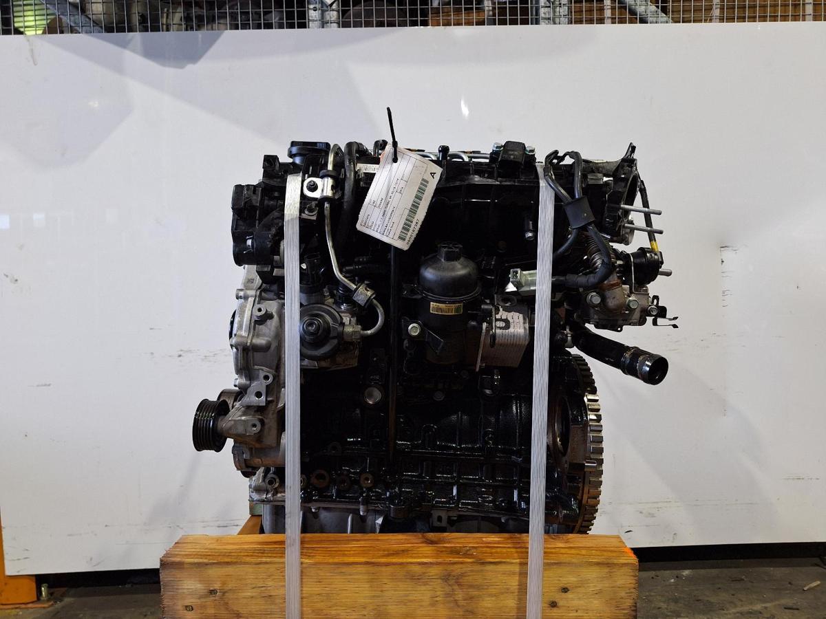 1000934067-Engine LHS