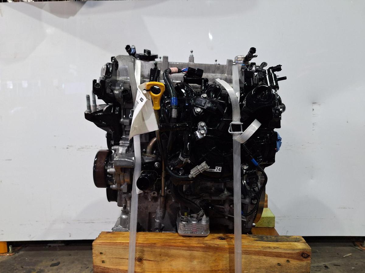 1000937140-Engine LHS
