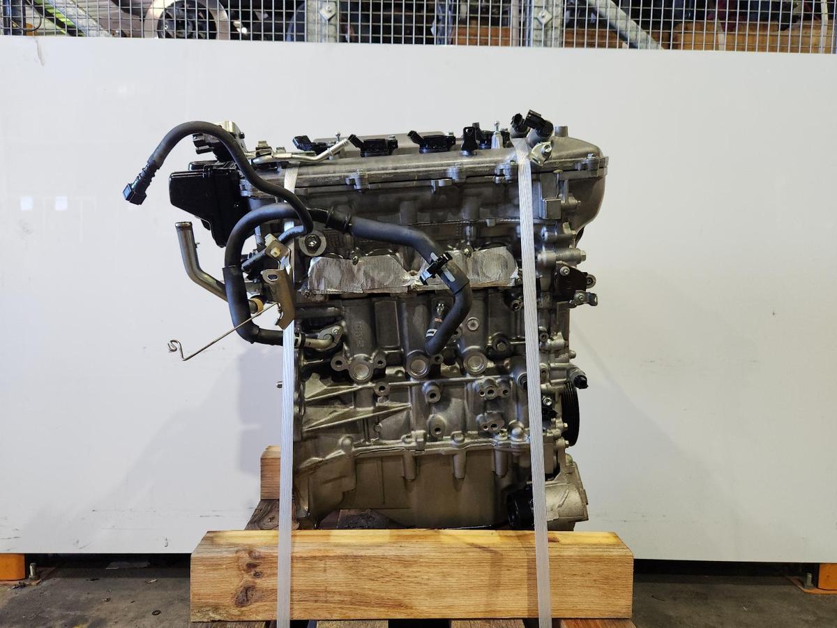 1000892780-Engine LHS