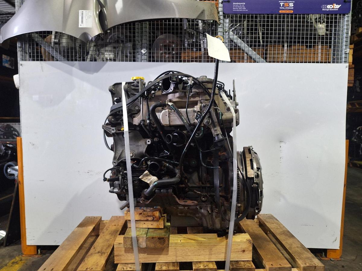 1000931678-Engine LHS