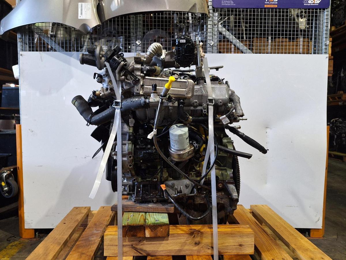 1000932792-Engine LHS