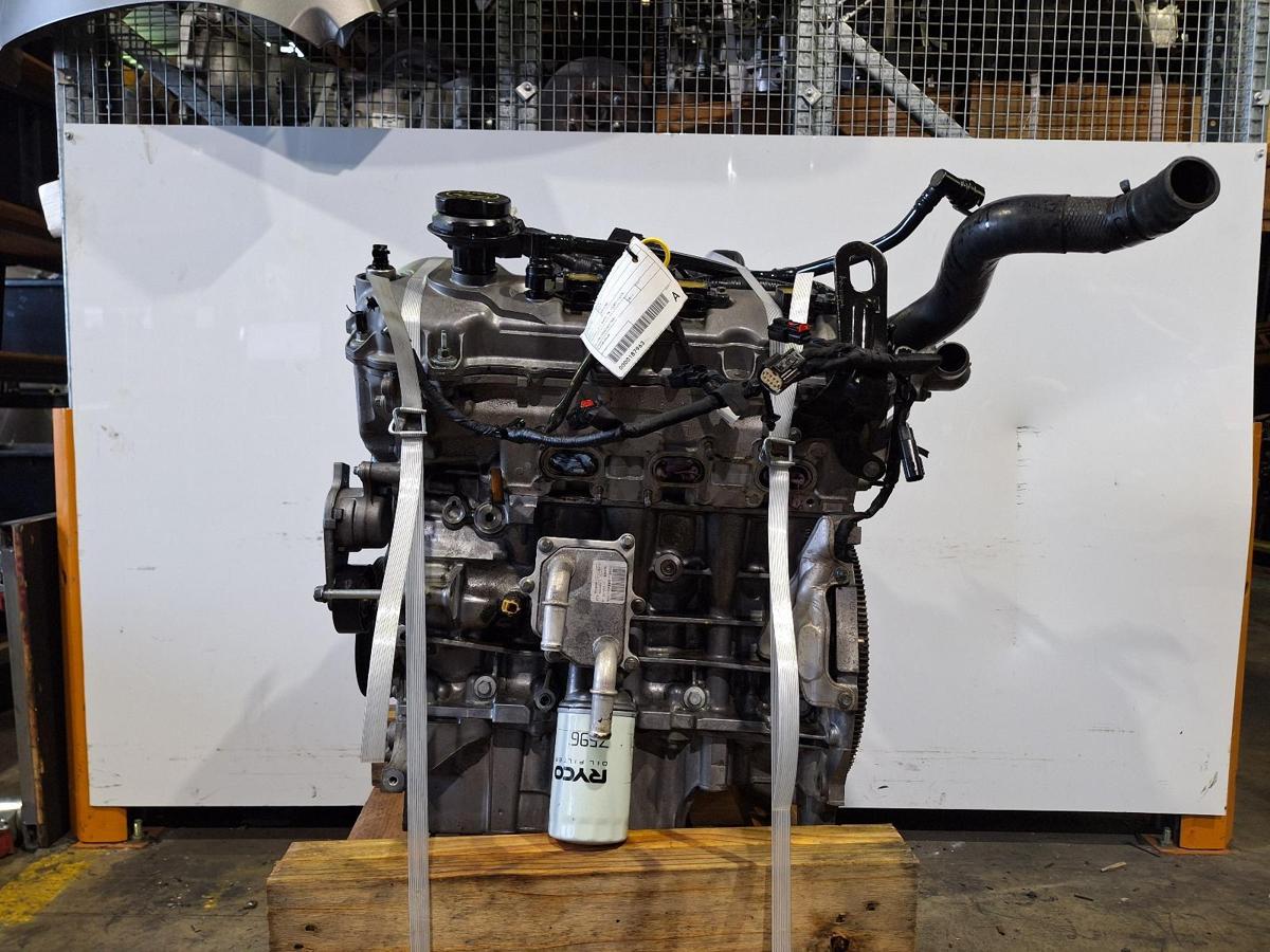 1000934071-Engine LHS