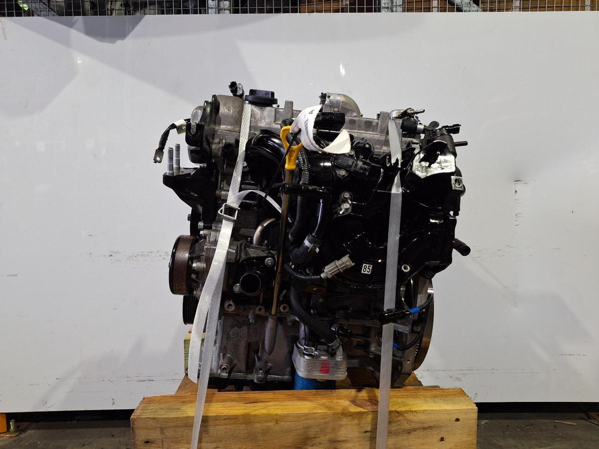 1000937910-Engine LHS