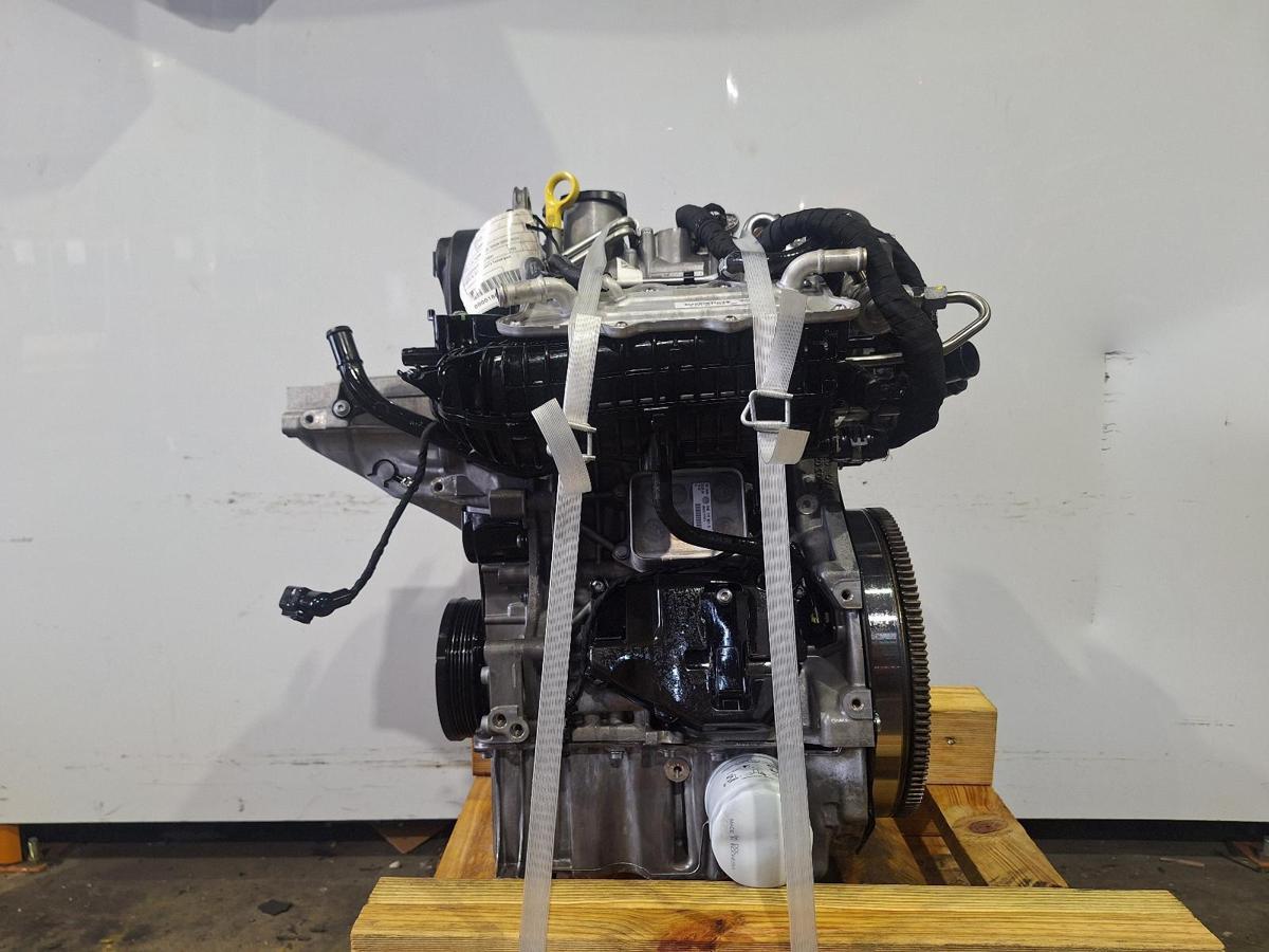 1000937916-Engine LHS