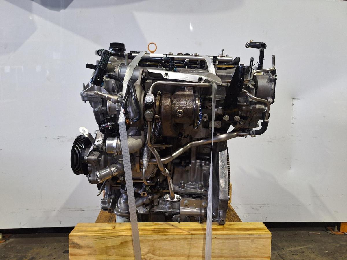 1000940094-Engine LHS