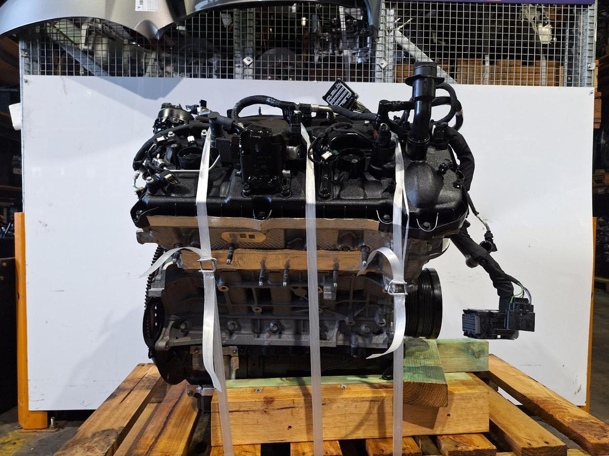 1000931367-Engine RHS
