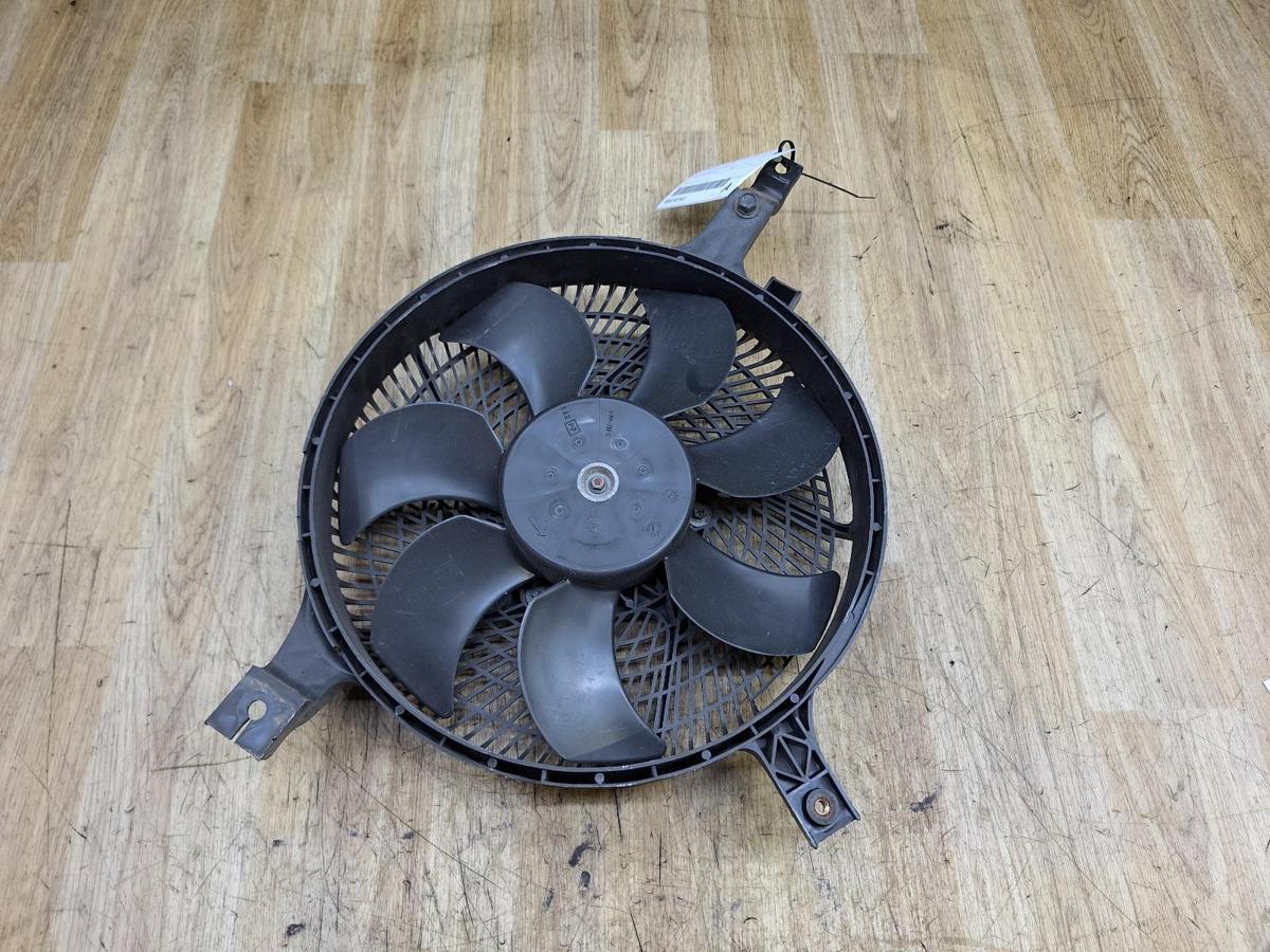 1000936029-Fan AC Top