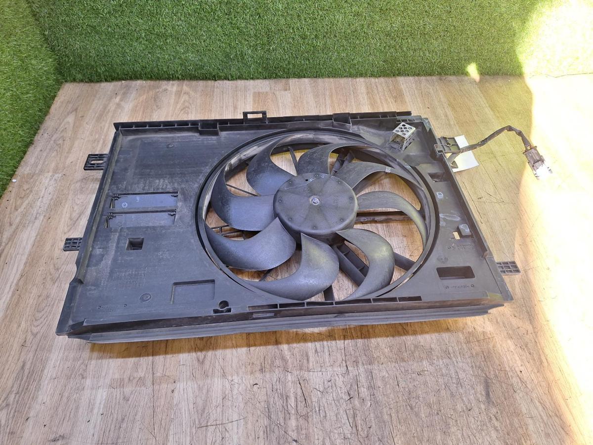 1000933268-Fan Radiator Top