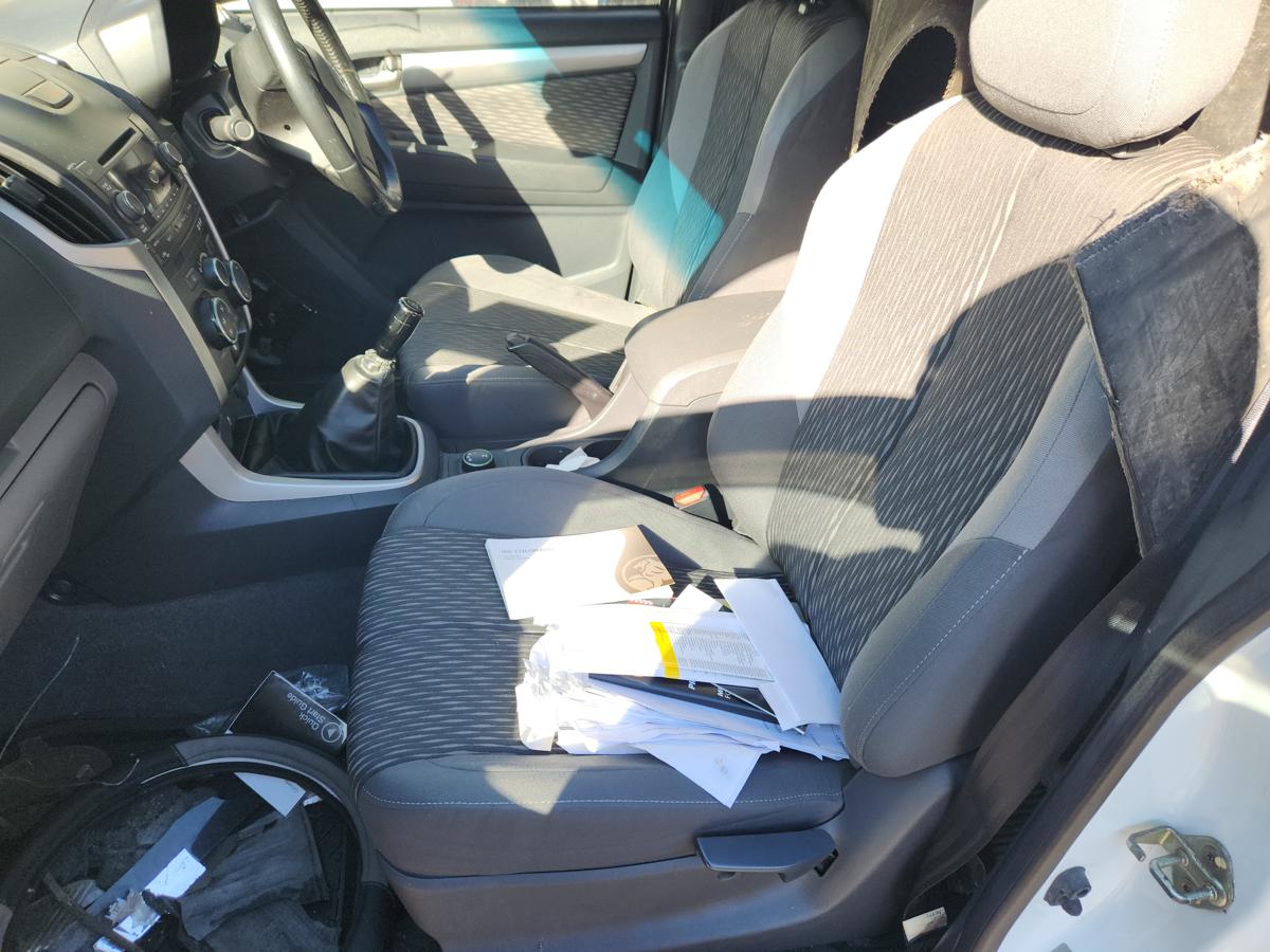 1000938364-Front Seat Left