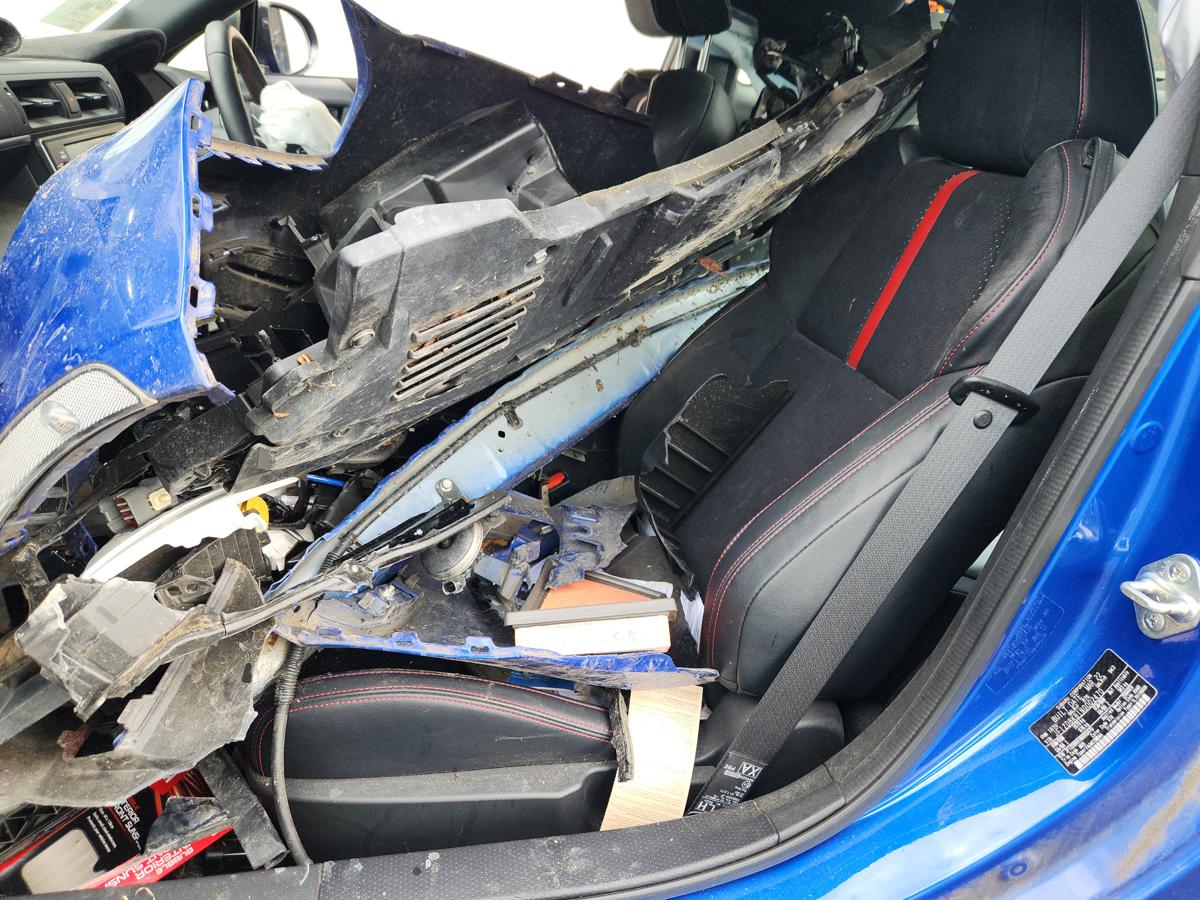 1000938602-Front Seat Left