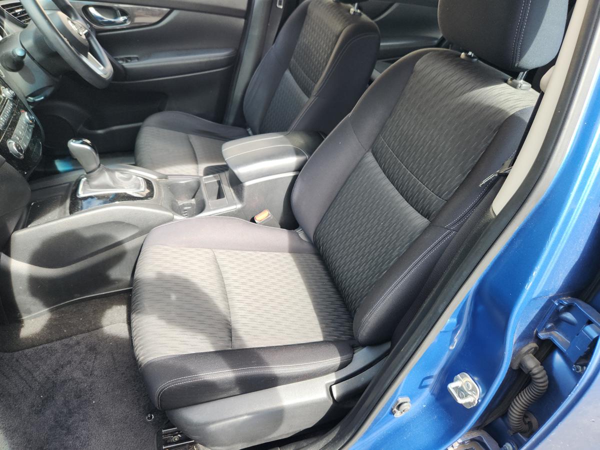 1000939048-Front Seat Left