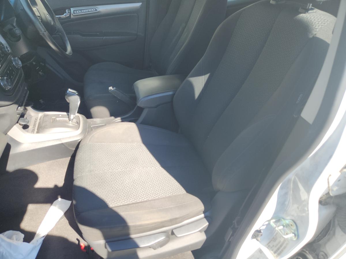 1000940765-Front Seat Left
