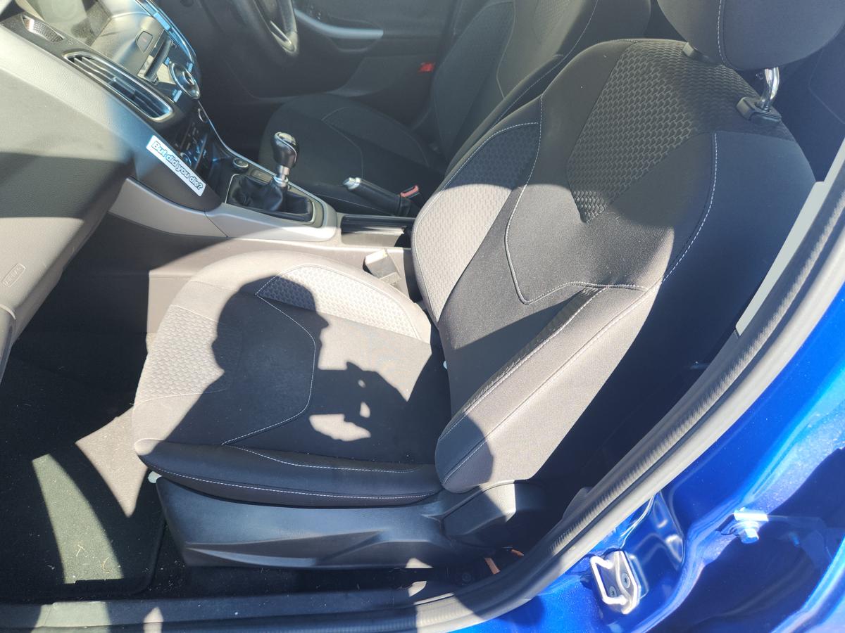1000941746-Front Seat Left
