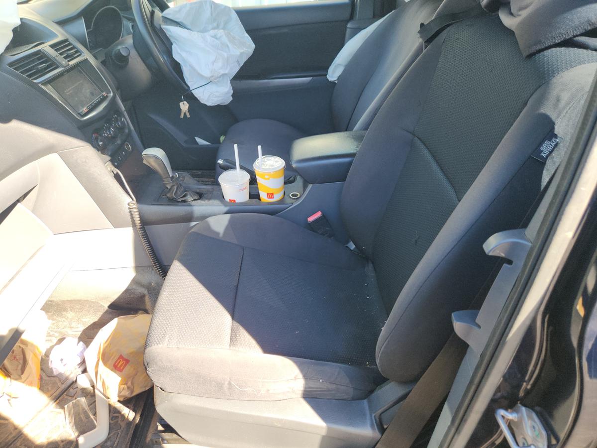 1000944088-Front Seat Left