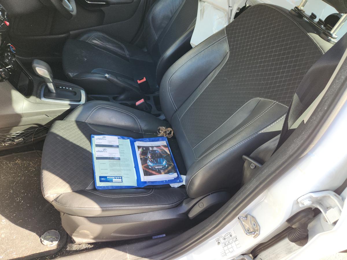 1000944210-Front Seat Left