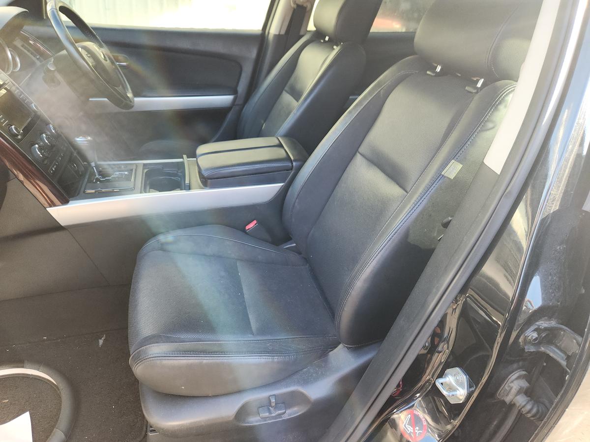 1000945134-Front Seat Left