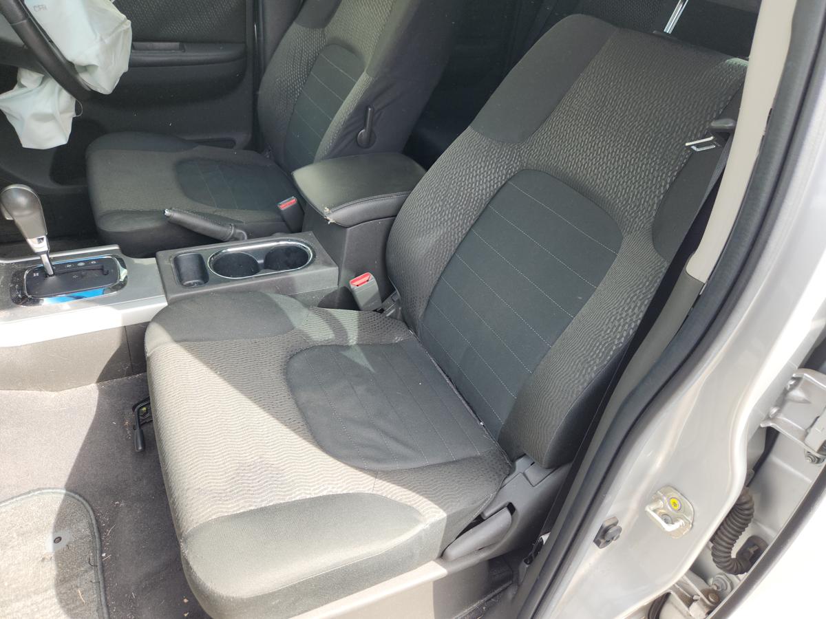 1000945267-Front Seat Left