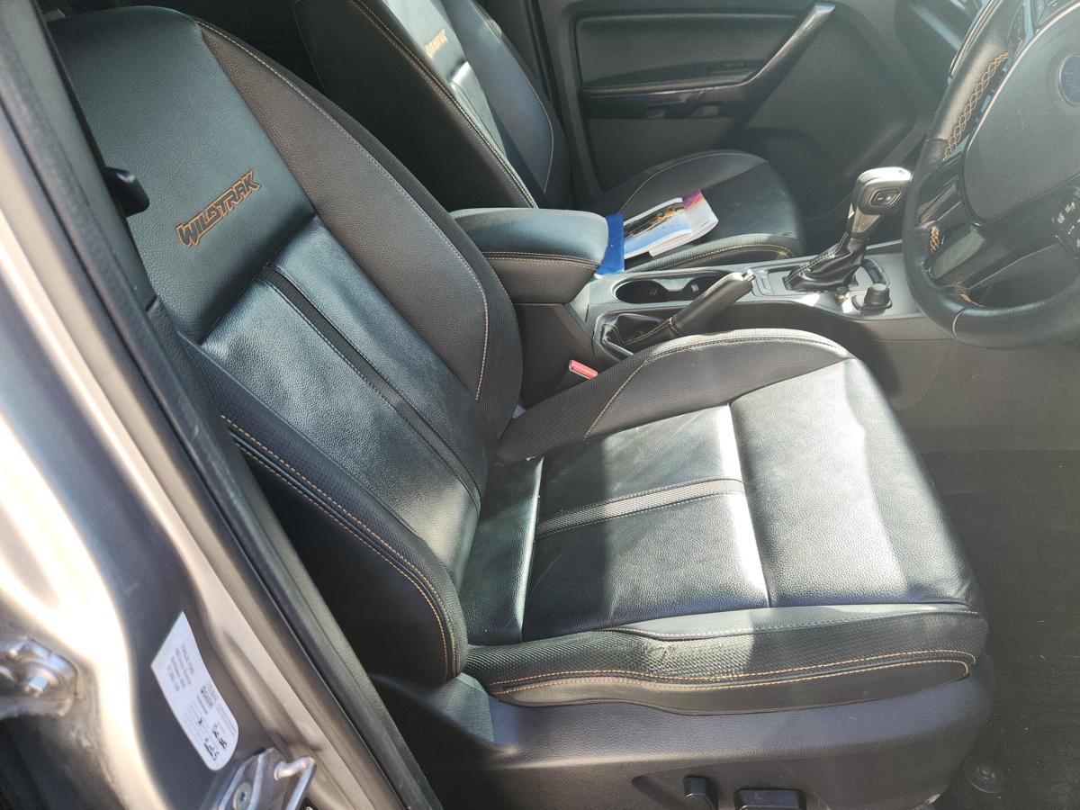 1000940635-Front Seat Right
