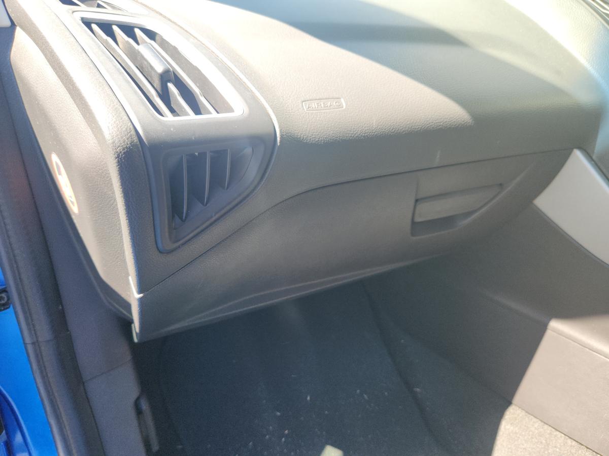 1000941742-Glove Box