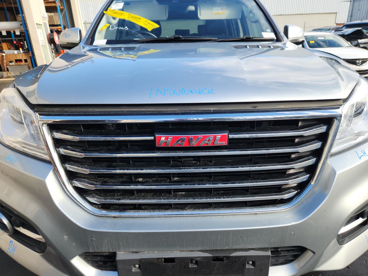1000934324-Grille
