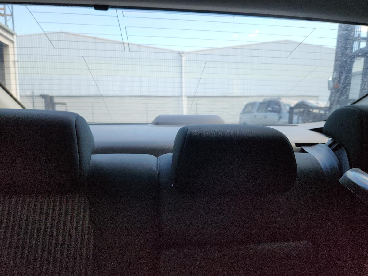 1000946507-Headrest 2nd Centre