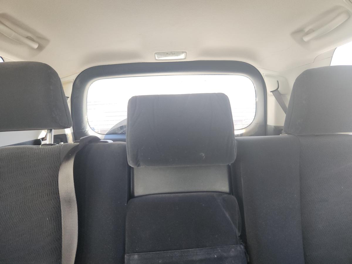 1000940026-Headrest 2nd Centre