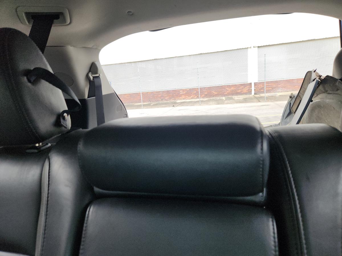 1000937522-Headrest 2nd Centre