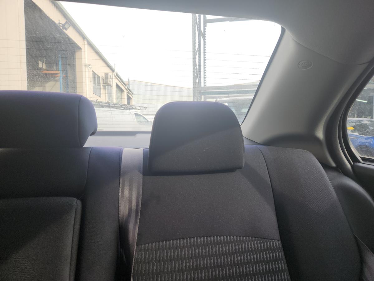 1000940232-Headrest 2nd Row Left