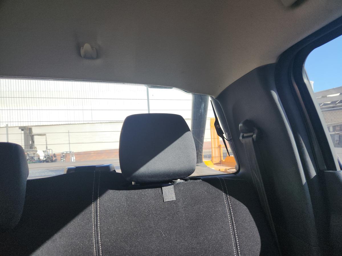 1000941581-Headrest 2nd Row Left