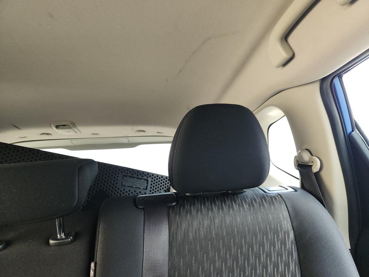 1000939053-Headrest 2nd Row Left