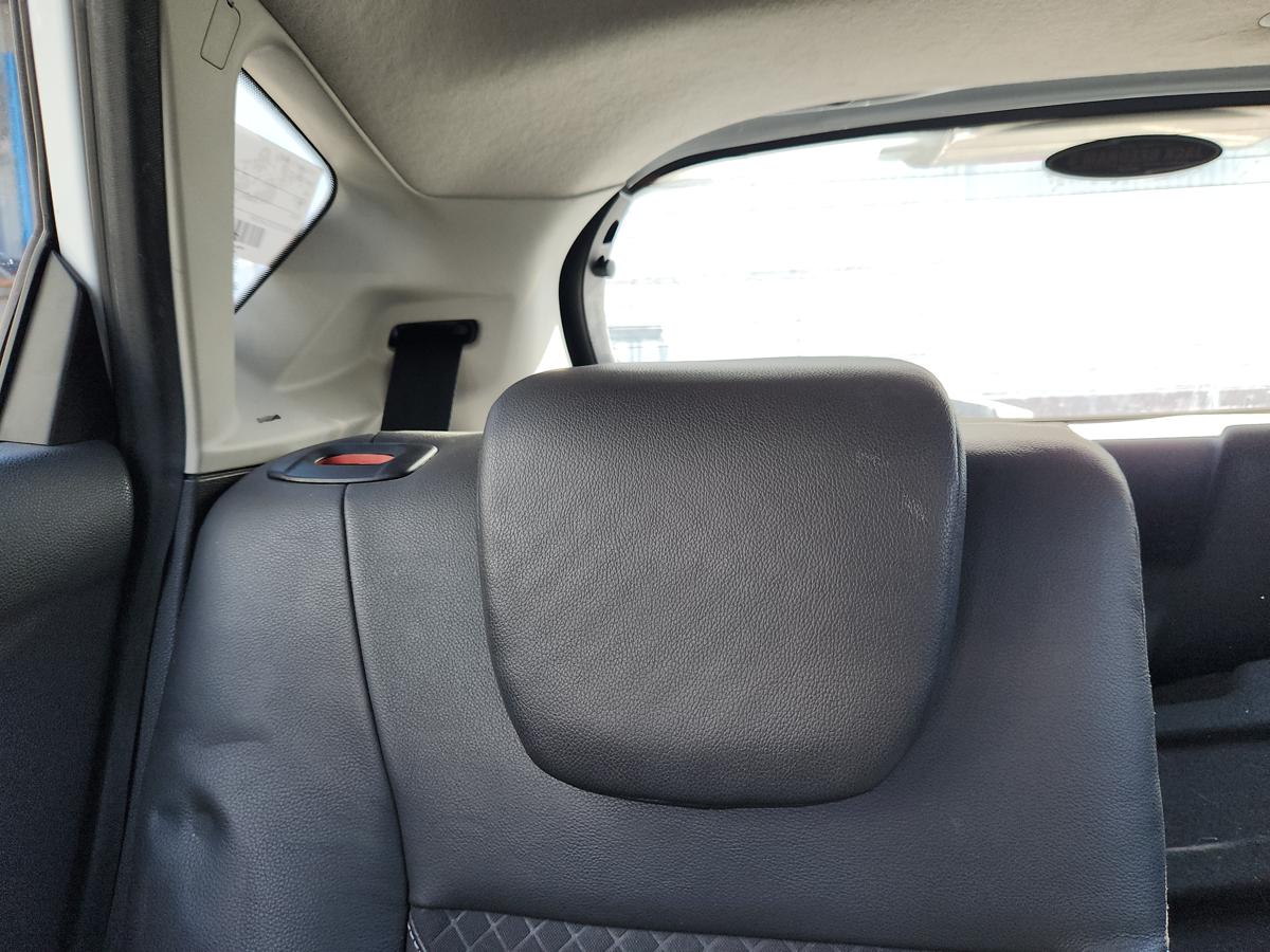 1000944217-Headrest 2nd Row Right